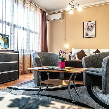 Hotel Dzsungel 2*