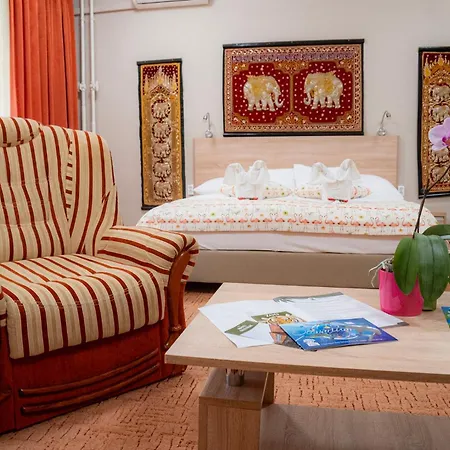 Dzsungel Hotel 2*